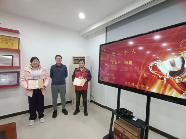 遠(yuǎn)程監(jiān)控,報(bào)警巡邏,清機(jī)加鈔,清分整點(diǎn),憑證寄庫,頭寸箱寄庫,商鋪安保,智能家居 遠(yuǎn)程監(jiān)控,報(bào)警巡邏,清機(jī)加鈔,清分整點(diǎn),憑證寄庫,頭寸箱寄庫,商鋪安保,智能家居